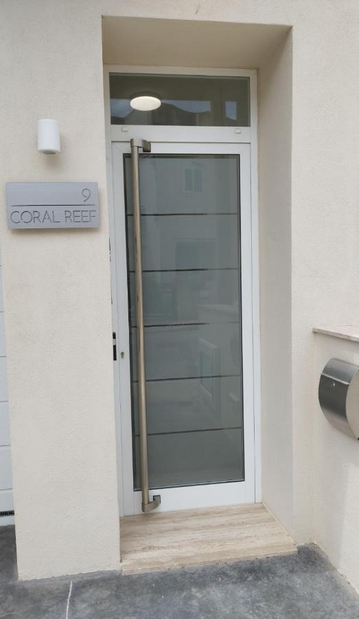 סיינט פול ביי Coral Reef Apartments מראה חיצוני תמונה